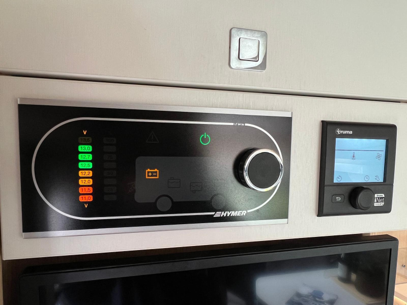 Hymer B-MC T 680 E&P nivel, aire acondicionado, Completamente equipado foto: 21