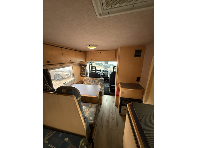 Chausson welcome Franz&ouml;sisches Bett Klimaanlage Markise Apple CarPlay Heizung neue T&Uuml;V-Pr&uuml;fung Foto: 14