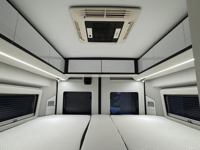 Adria Twin Supreme 640 SLB 160 pk AUTOMAAT 9-Traps Euro6 Fiat Ducato Maxi 4250 kg **Enkele lengtebedden/4 zitplaatsen/XXL Koelkast/Dak foto: 20