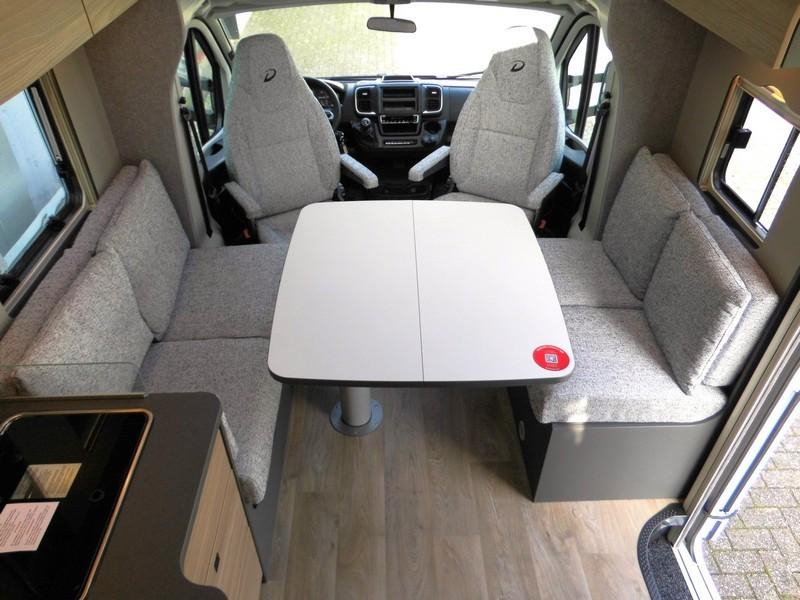 Dethleffs Trend T 7057 DBL +AUTOMATISCH LEVELSYSTEEM  foto: 7