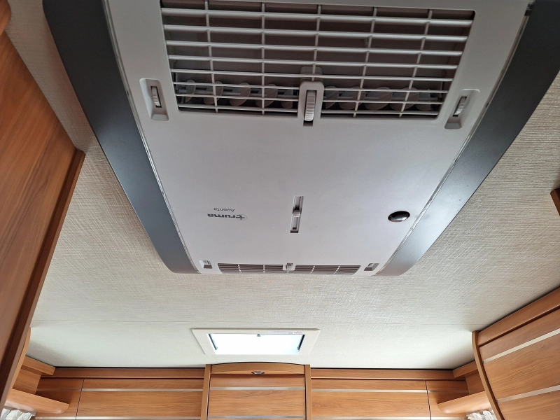 Hymer Tramp 704 SL 2 APARTE BEDDEN-180PK  foto: 11