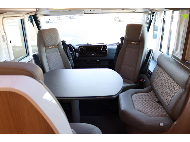 Carthago C-Tourer I 150 QB 170pk Automaat | Zo goed als nieuw | Queensbed | Gescheiden douche | Dubbele bodem | Hefbed | Luxe | LED kopla foto: 7