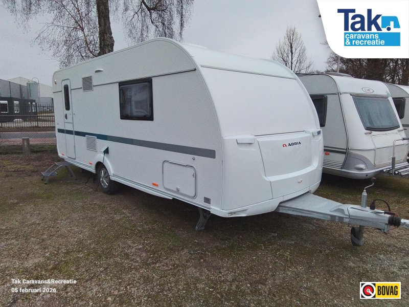 Adria Altea 542 PH Queensbed 