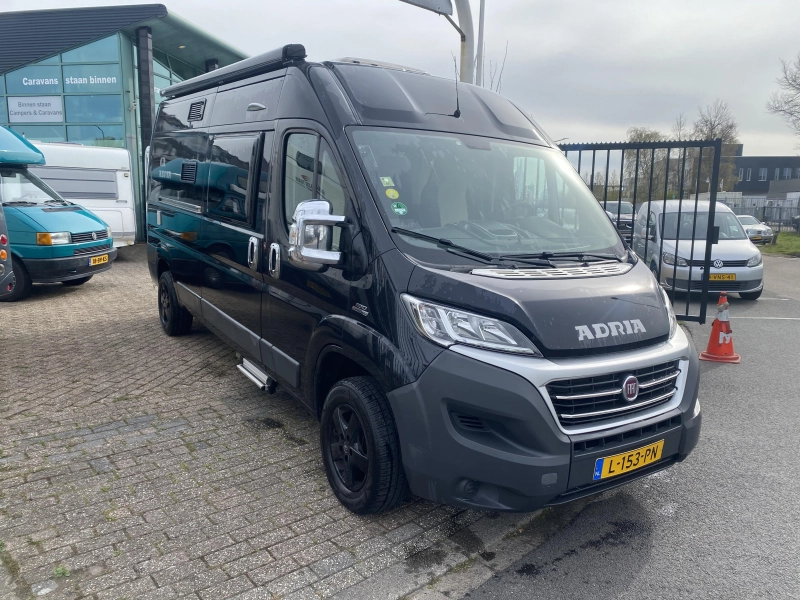 Adria Twin 600 SPB Airco Cruise cntr busbike  foto: 1