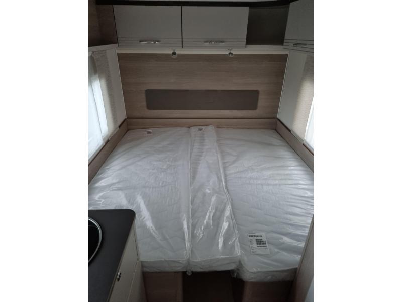 Bürstner Premio Life 480 TL -lengtebedden  foto: 20