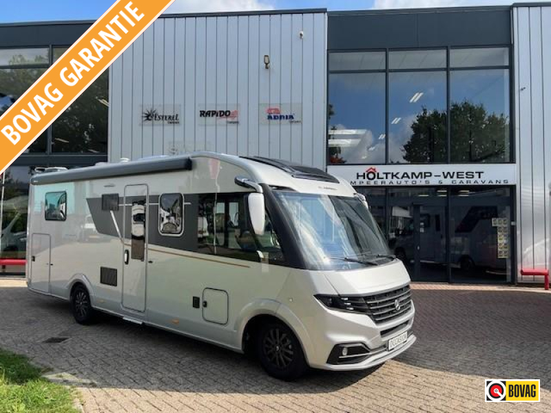 Adria Supersonic 780 DC Low KM-stand complete photo: 0