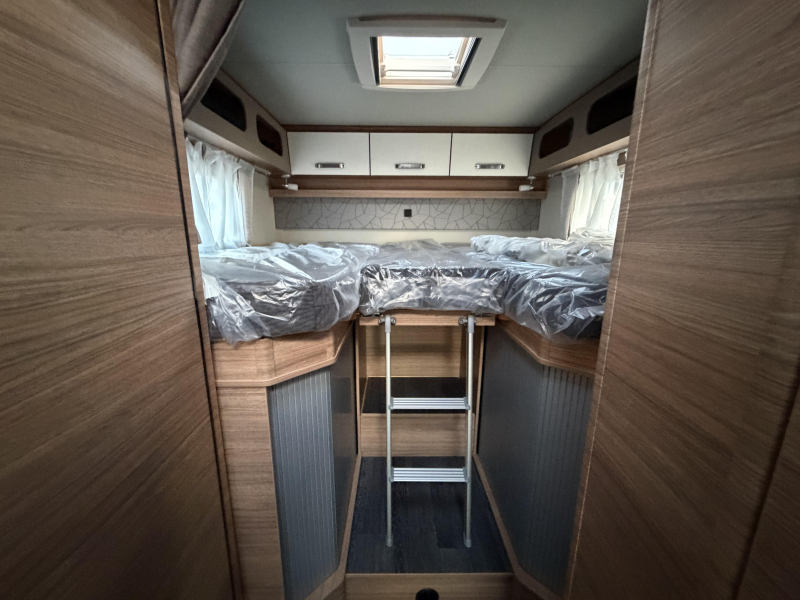 Weinsberg CaraCompact MB 640 MEG 170pk autom|Winterpakket  foto: 15