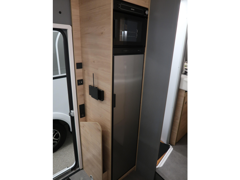 Dethleffs Just Camp T 7052 EBL FACE TO FACE AUTOMAAT  foto: 8