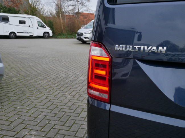 Volkswagen T6 Multivan, DSG Autom&aacute;tico, Techo elevable para dormir, &iexcl;&iexcl;6 plazas!! foto: 21