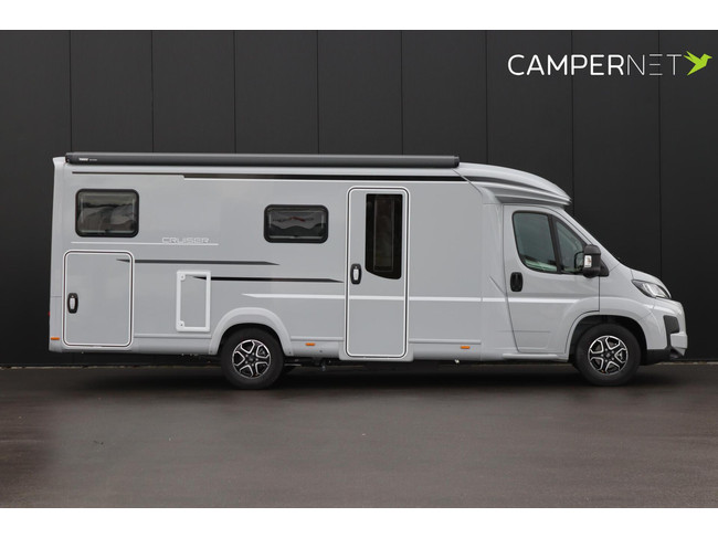 LMC Cruiser 740 EL 140hp Automatic | New model! | Single beds | Diesel heating | New from stock | photo: 3