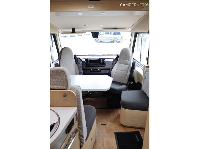 Hymer BMC-I 600 White Line 177cv Autom&aacute;tico | Cama abatible | Camas longitudinales | Control de crucero adaptativo | Chasis SLC | Ventilaci&oacute;n de inodoro SOG | Doble vivienda foto: 7