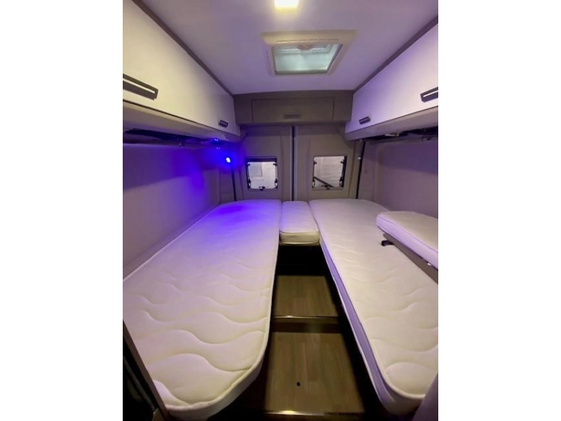 Chausson V697 VIP Automatic, Single beds! photo: 8