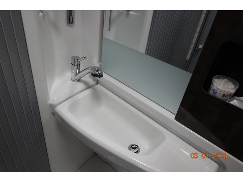 Knaus Platinum Selection 650 MEG Level + 2x airco + lucht  foto: 17