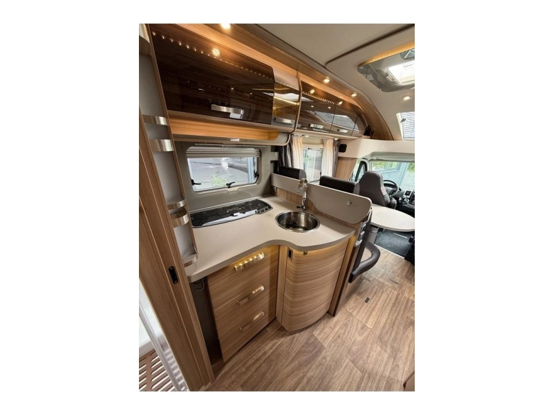 Knaus Sun Ti 700 Enkele bedden, zonn, oven  foto: 14