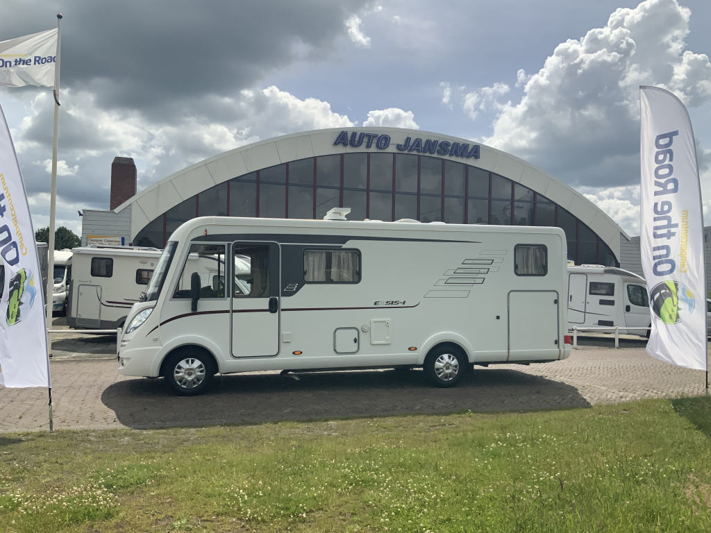 Hymer Exsis-I 674 EX 2.3 MultiJet 160 PK,Integraal,Motor-airco, 2 Lengte-bedden, Hef-bed, Garage, Trekhaak, etc, etc. Camper centrum on the road  foto: 45