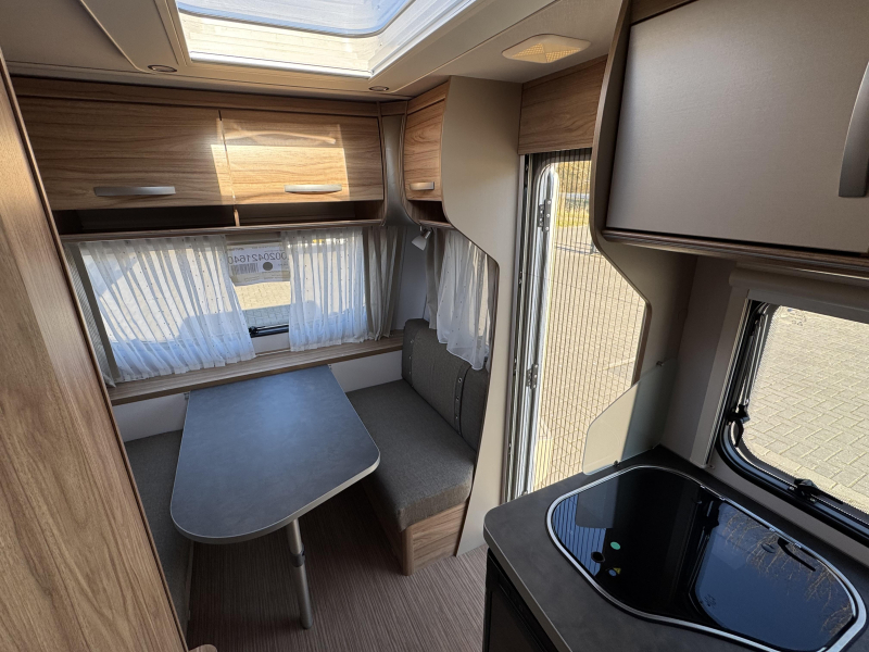 Eriba Nova Light 442 