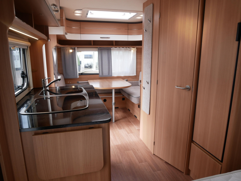 LMC Style 450 D Incl. Mover en luifel  foto: 16