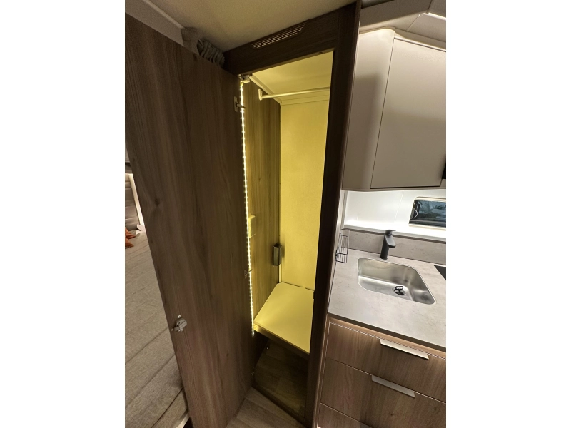 Kabe Royal 600 D XL Modelo 2026 - KingSize foto: 15