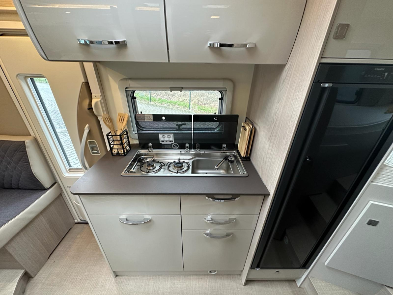 Bürstner Nexxo Van T 690 G - Smal en luxe  foto: 10