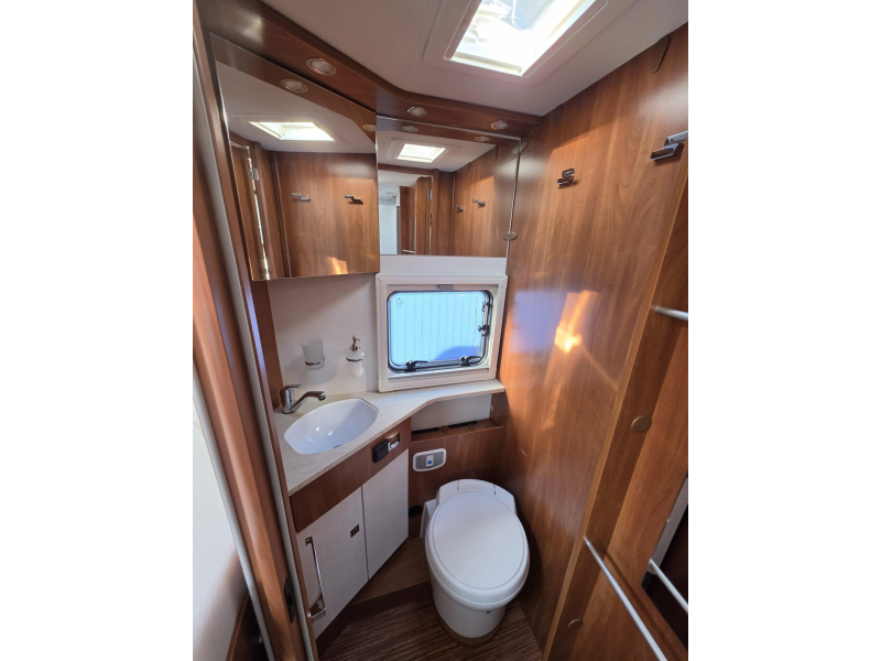 Laika Kosmo Emblema 509 LE Vol opties + levelsysteem  foto: 12