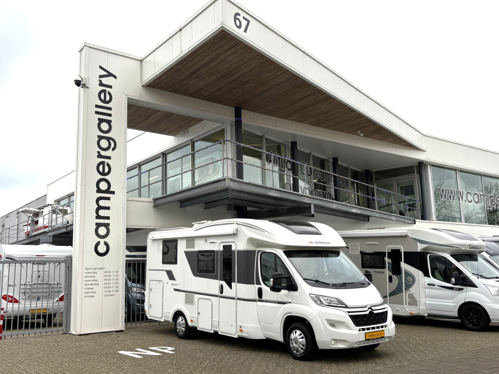 Adria Matrix 600 SC QUEENSBED + HEFBED ELEKTR FIETSENDRAGER