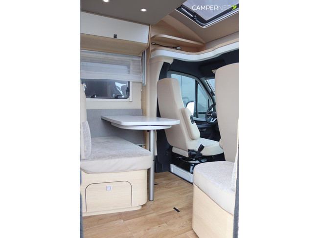 Hymer BMC-T 680 177hp Automatic | Single beds | Drop-down bed | Separate shower | Solar panel | Veloslide | Bearlock | SLC Chassis | Awning photo: 6
