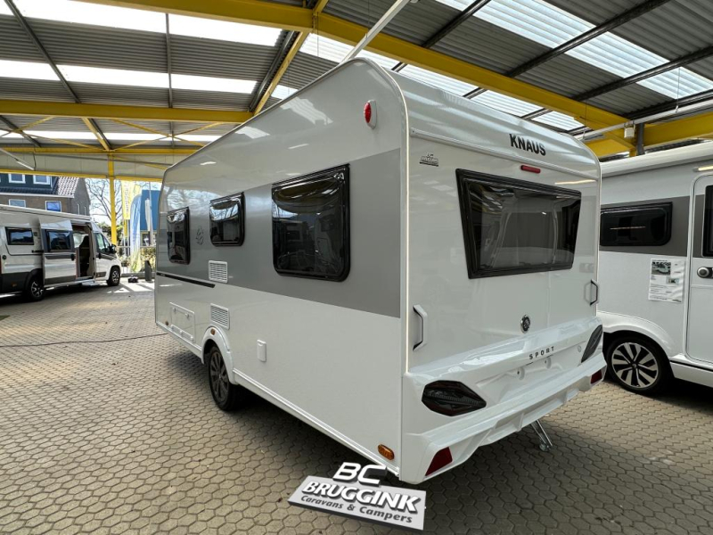 Knaus Sport 450 FU NIEUW!  foto: 2