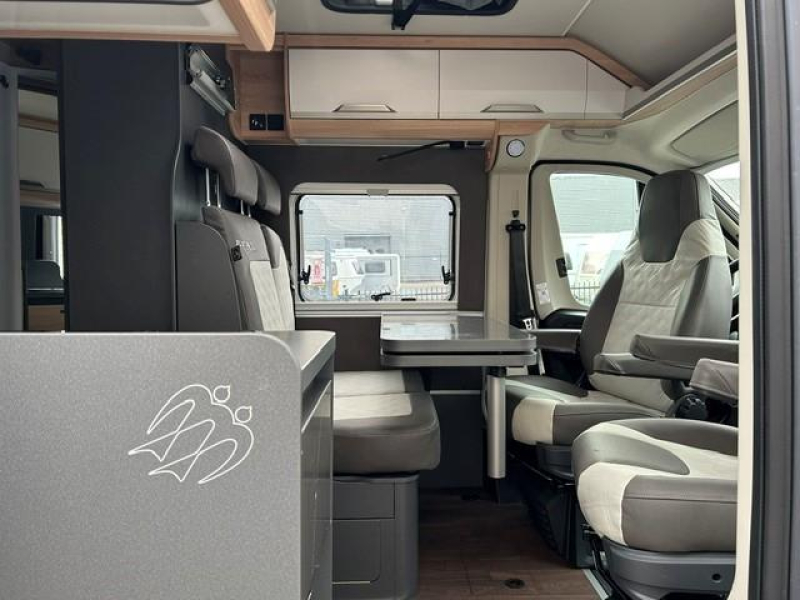 Knaus Boxlife 600ME Platinum Selection met hefdak  foto: 6