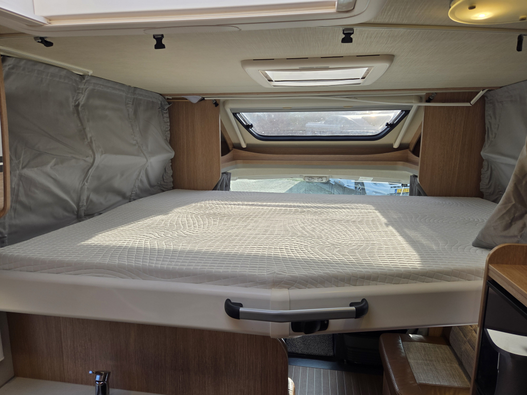 Sunlight T69i 2018 Fiat 150 PS Queensbett Foto: 22