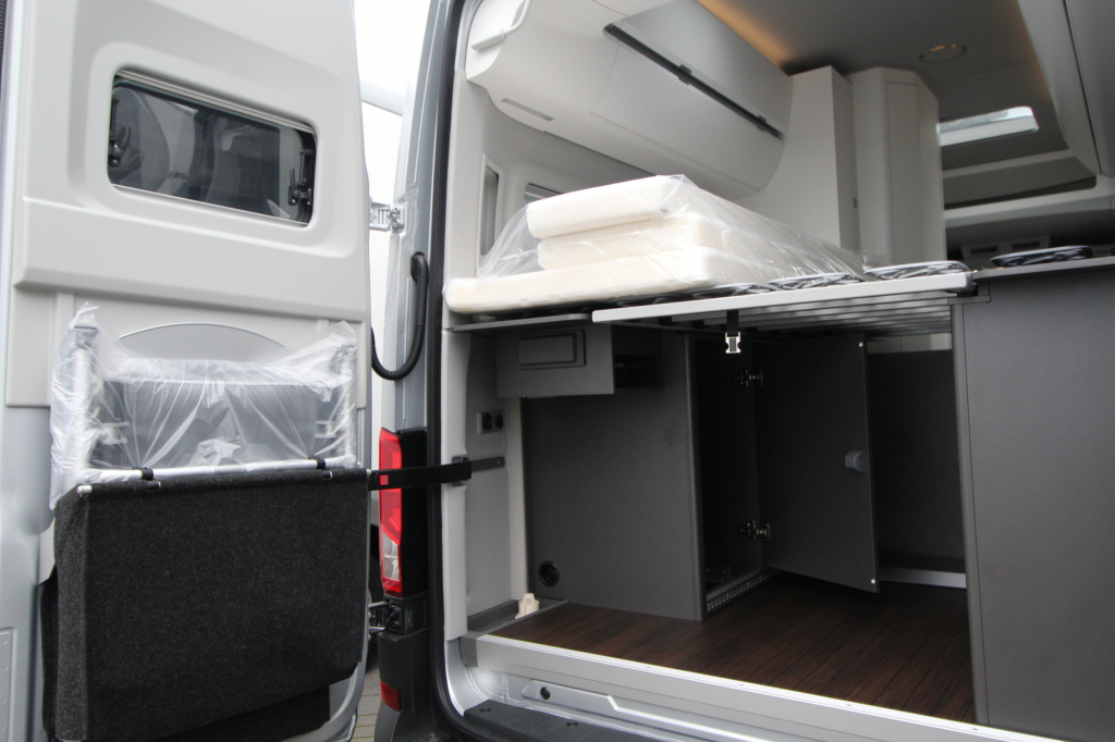 Volkswagen Grand California 680 foto: 4