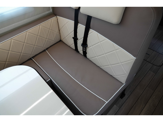 McLouis Carat 822 G | 2.3 160Hp | 6-Person Integral photo: 7
