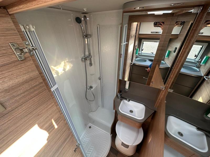 Weinsberg Pepper 640 MEG Sat, tv, zonnep,MBUX CE35  foto: 14