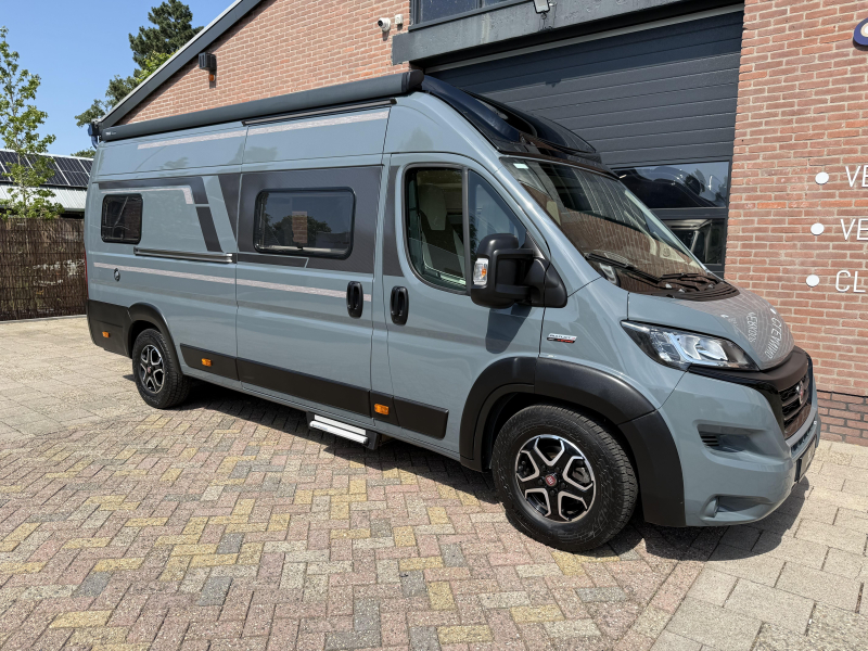 Eura Mobil Van 635 EB V635 EB Lage bedden!  foto: 2