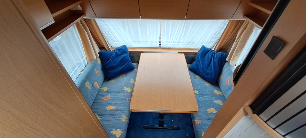 HOME-CAR 496H Caravan, Met voortent en luifel! foto: 12