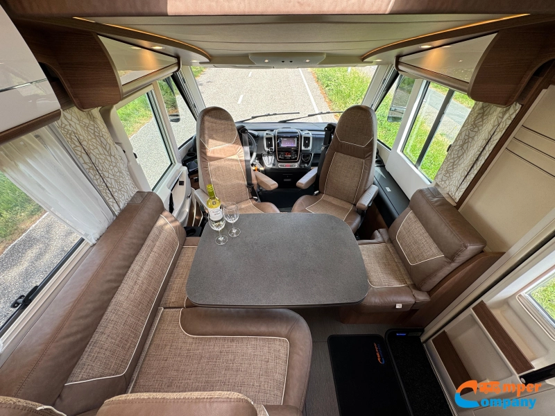 Carthago C-Compactline 144 I Single beds / Automatic photo: 12