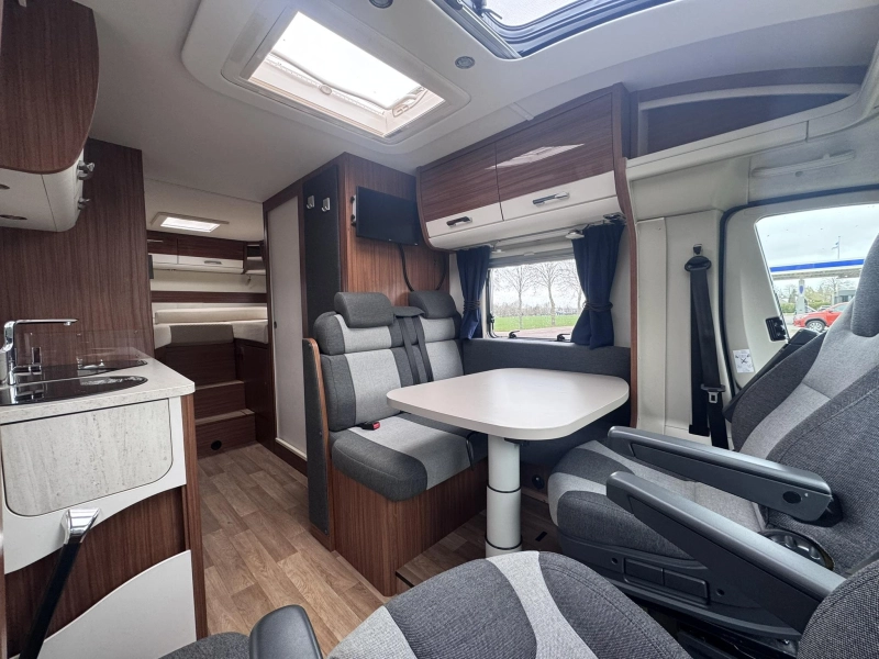 Dethleffs Advantage 6611 T  foto: 11