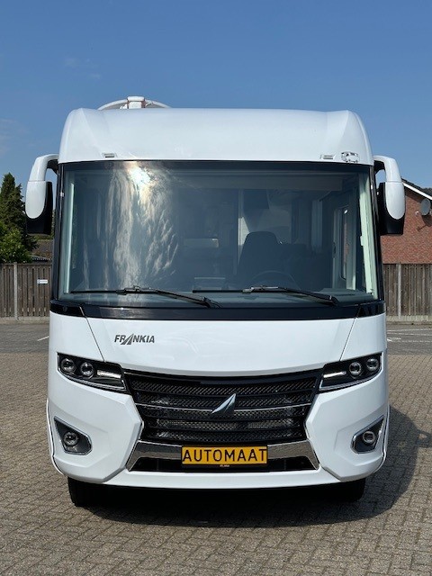 Frankia I 790 GDW Titan DA, autom&aacute;tico, cara a cara foto: 25