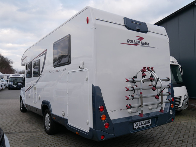 ROLLER Team Auto-Roller 265 TI, Cama Queen, Cama abatible, Garaje XXL!! foto: 22