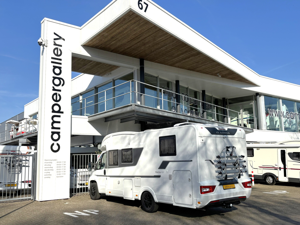 Adria Matrix Plus 670DC QUEENSBED + HEFBED + FACE TO FACE foto: 19