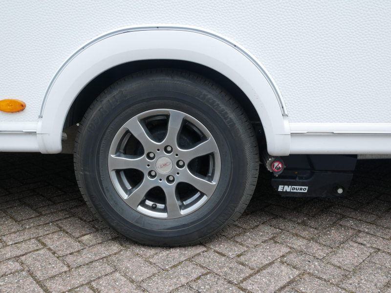 LMC Style 450 D Incl. Mover en luifel  foto: 3