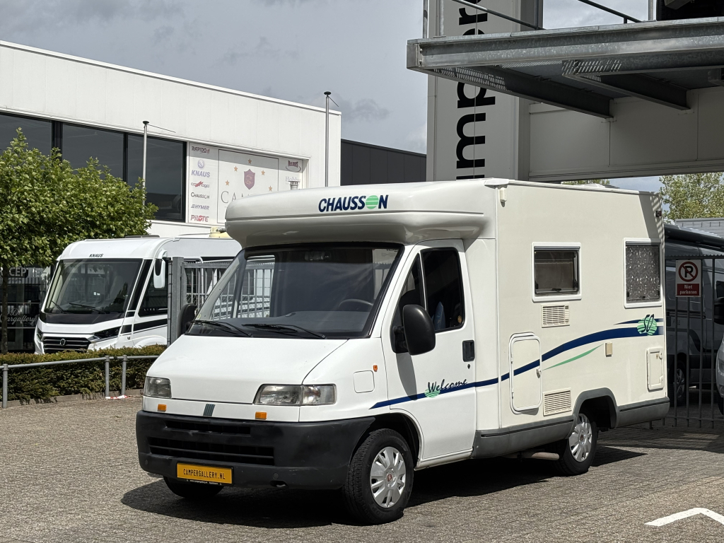 Chausson Welcome 50 5.40m COMPACT! ROUND SEATING + FOLD-DOWN BED photo: 2