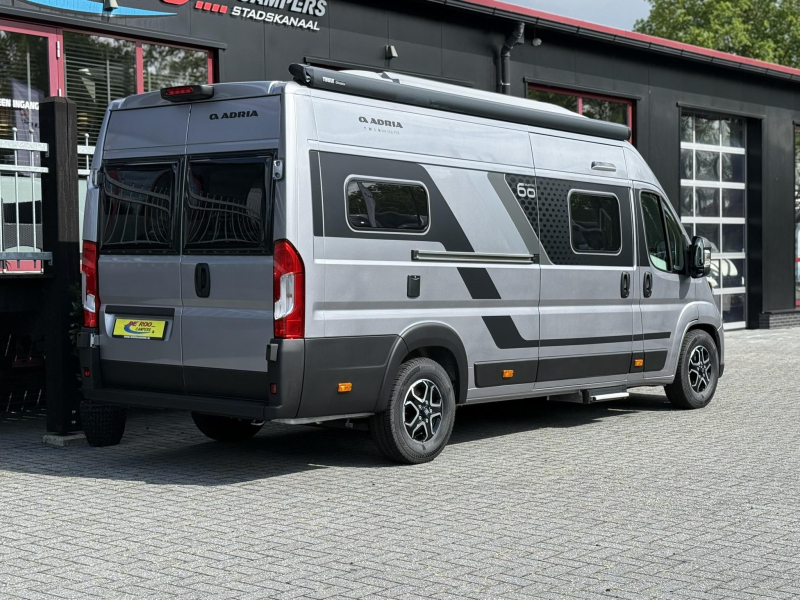 Adria Twin 640 SGX HEFDAK + HEFBED Foto: 5