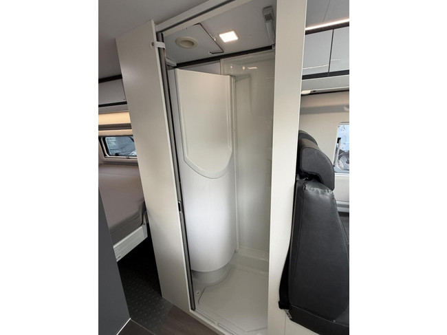 Adria Twin Supreme 640 SGX Hefbed Skyroof Luifel 4896KM !!!! foto: 23