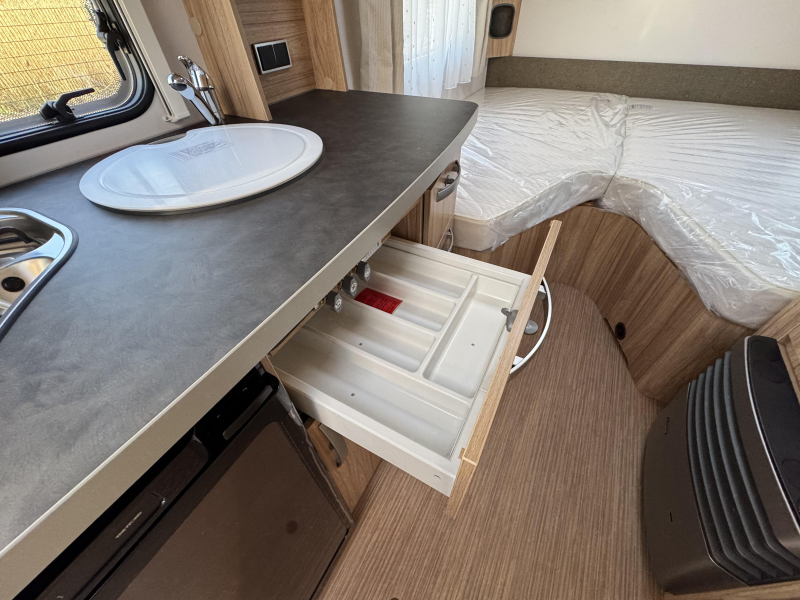 Eriba Nova Light 442  foto: 12