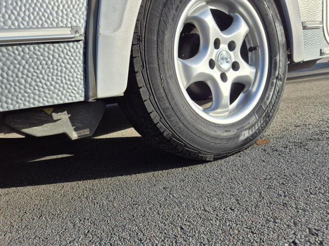 Fendt 560 GT Enkele bedden, Mover, Airco, Cassetteluifel etc foto: 5