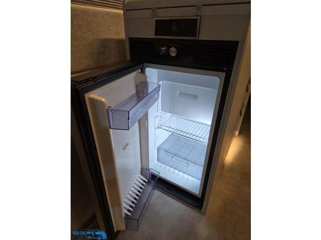 Hymer Yosemite 600 * Automaat* Lengtebedden*6-meter* foto: 14