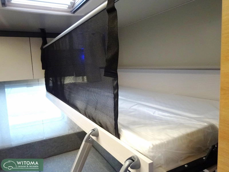 Knaus Yaseo 500 DK € 6.610 Korting  foto: 12