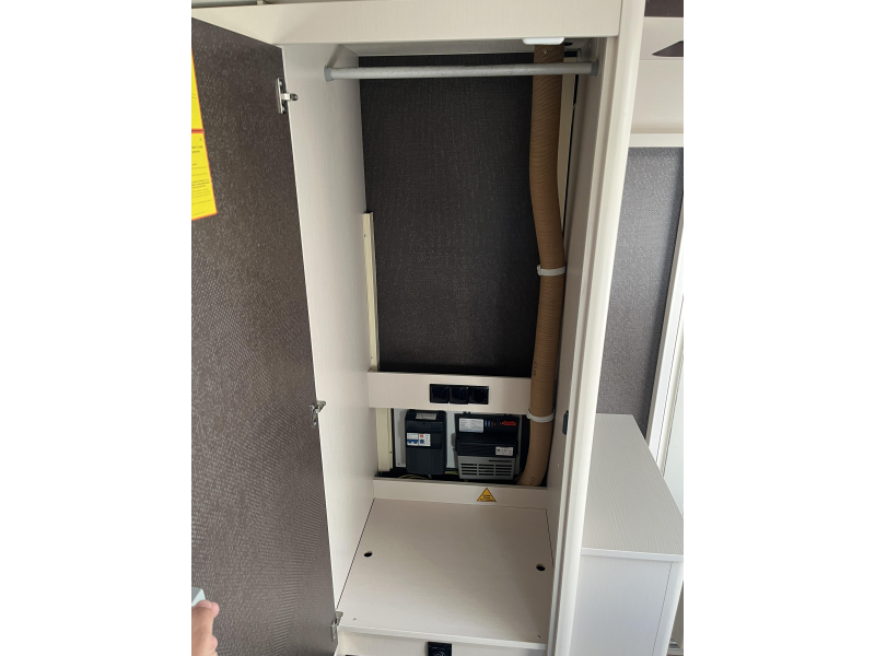 Dethleffs C'Go 495 FR Cassette Awning photo: 14