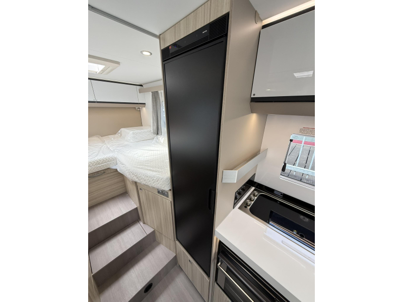 Adria Compact Supreme DL Face-to-face - Autom&aacute;tico foto: 17