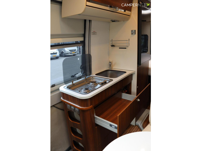 Adria TWIN 600 SPT Multijet 150pk | Omvormer | Luifel | Trekhaak | Bearlock | Fietsendrager | Dwarsbed | LED TV | Parkeersensoren acht foto: 12